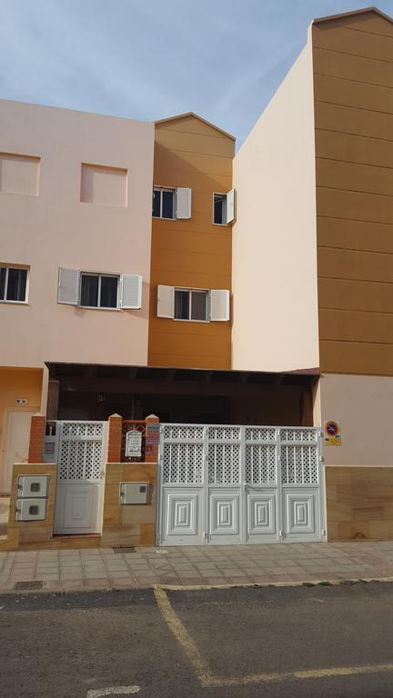 Amazing Duplex 3 Bedrooms Good Wifi With Terrace & Bbq Corralejo Exterior foto